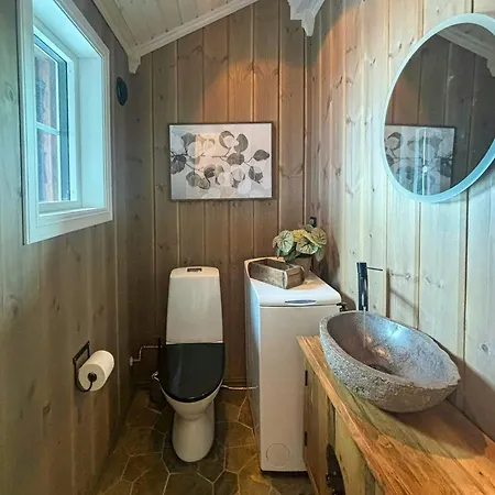 Casa vacanze With Games And Views Of Follsja Notodden